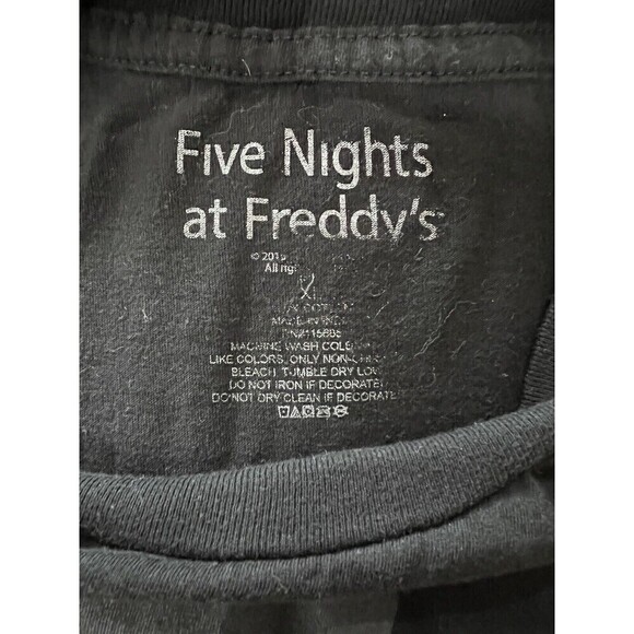 Five Nights at Freddy's Freddy Fazbear's Pizza Black T Shirt - Picture 4 of 4